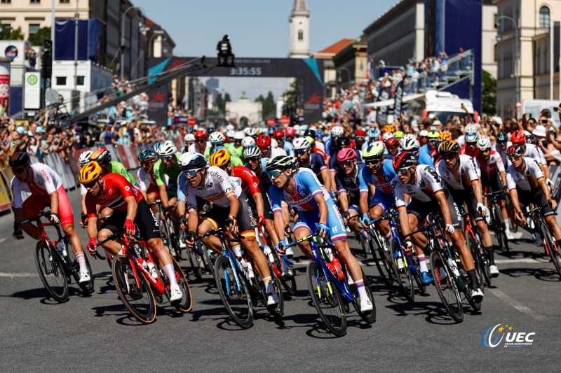 European Championships Munich 2022 - 2022 UEC Road Elite European Championships - Men's Road Race - 14/08/2022 - Scenery - Peloton - photo Ivan Benedetto/UEC/SprintCyclingAgency?2022